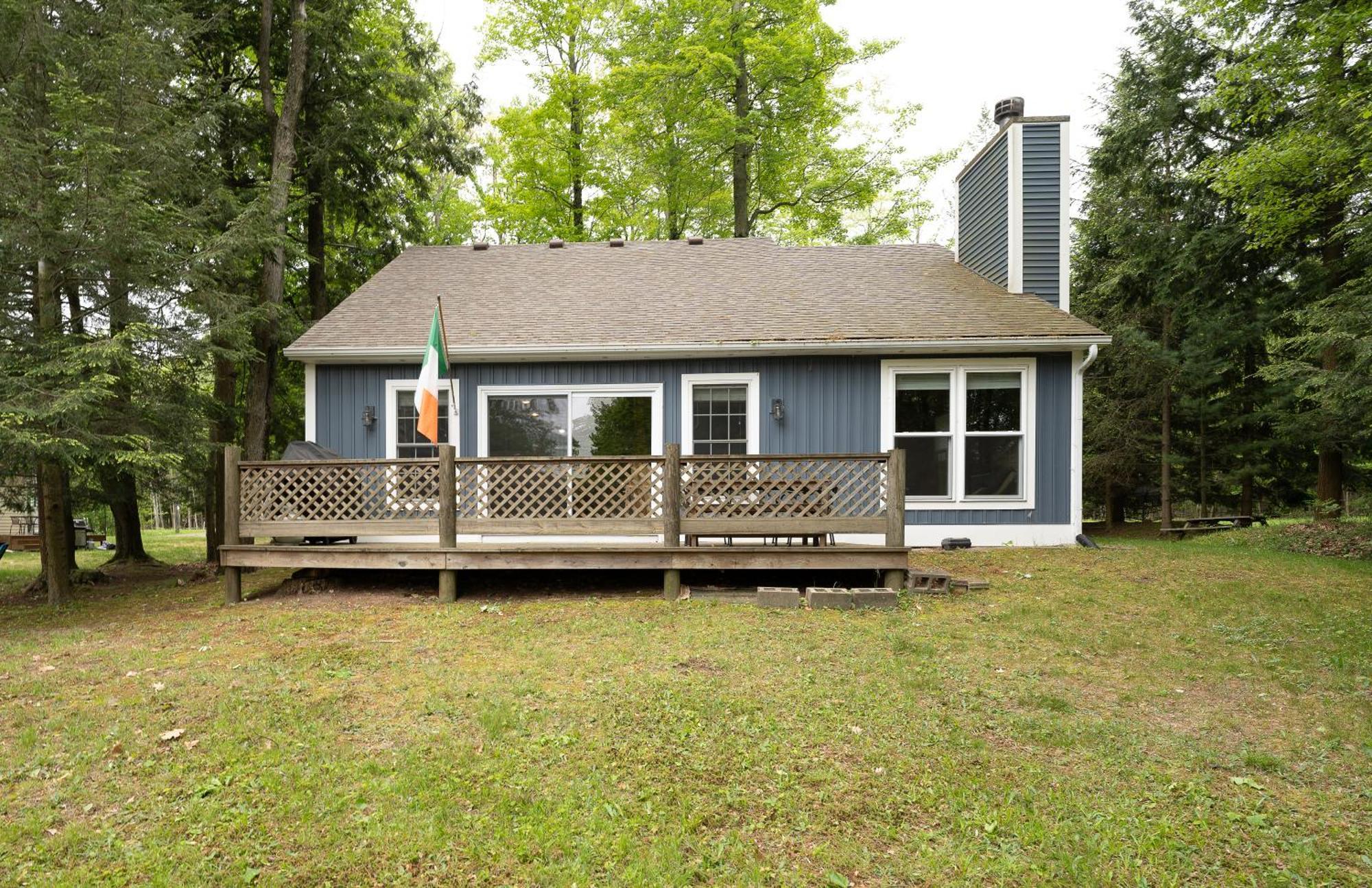 Experience The Charm Of Silver Lake At Parrothead Retreat Mears Exterior photo