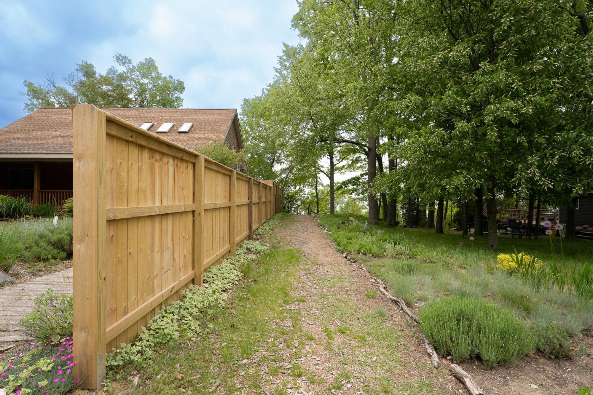 Experience The Charm Of Silver Lake At Parrothead Retreat Mears Exterior photo