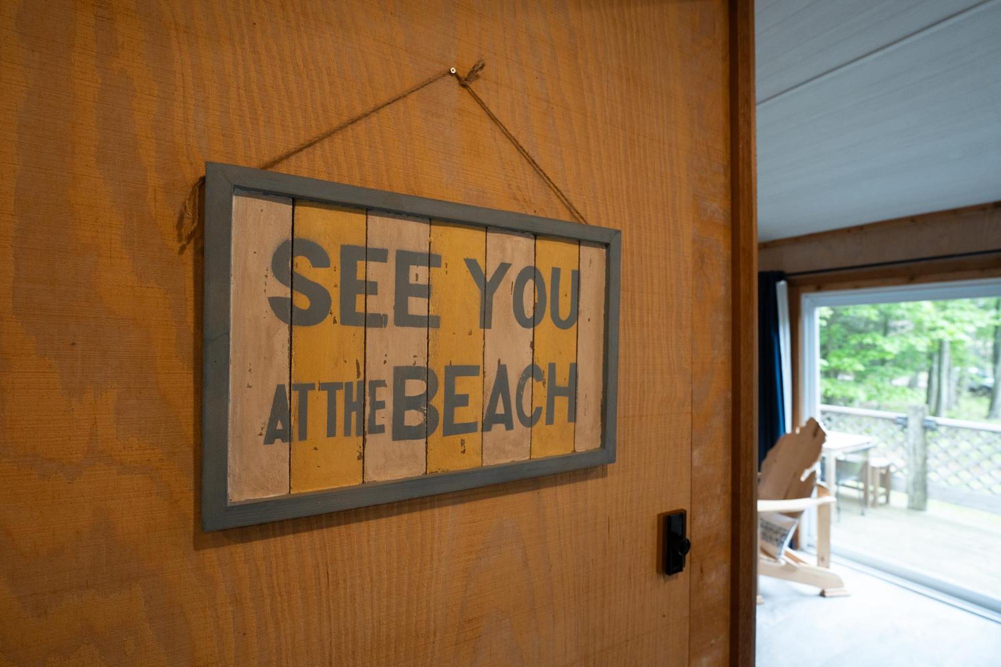 Experience The Charm Of Silver Lake At Parrothead Retreat Mears Exterior photo
