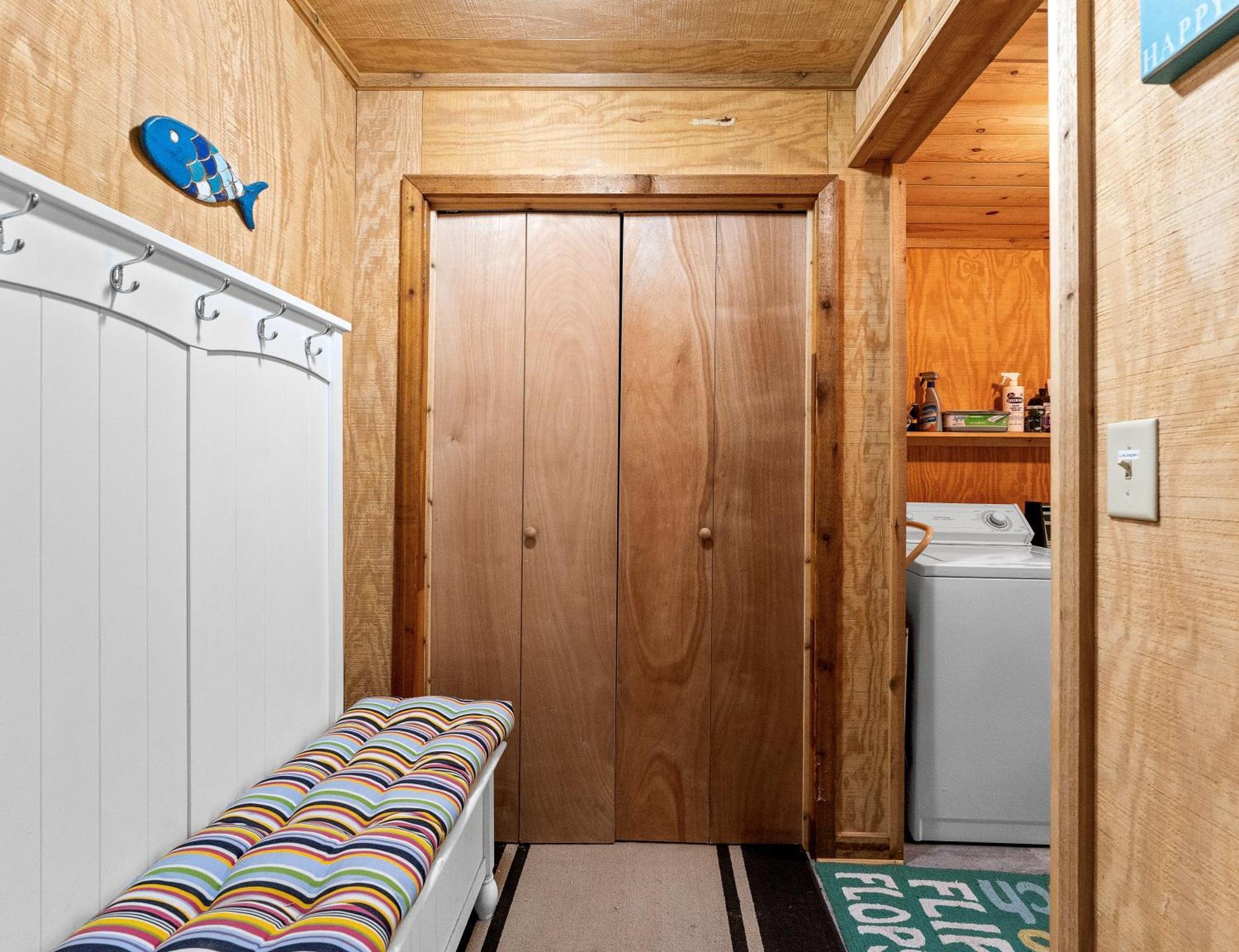 Experience The Charm Of Silver Lake At Parrothead Retreat Mears Exterior photo