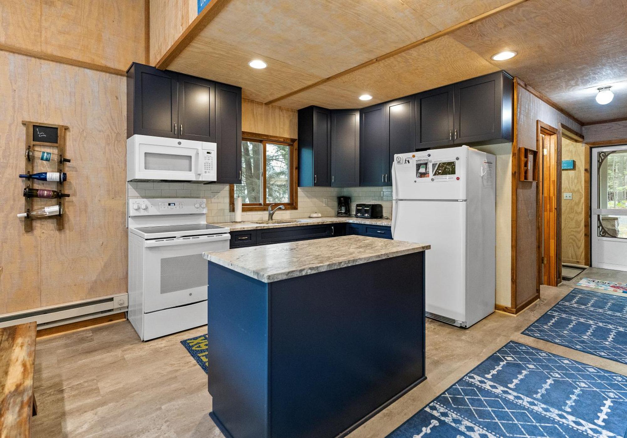 Experience The Charm Of Silver Lake At Parrothead Retreat Mears Exterior photo