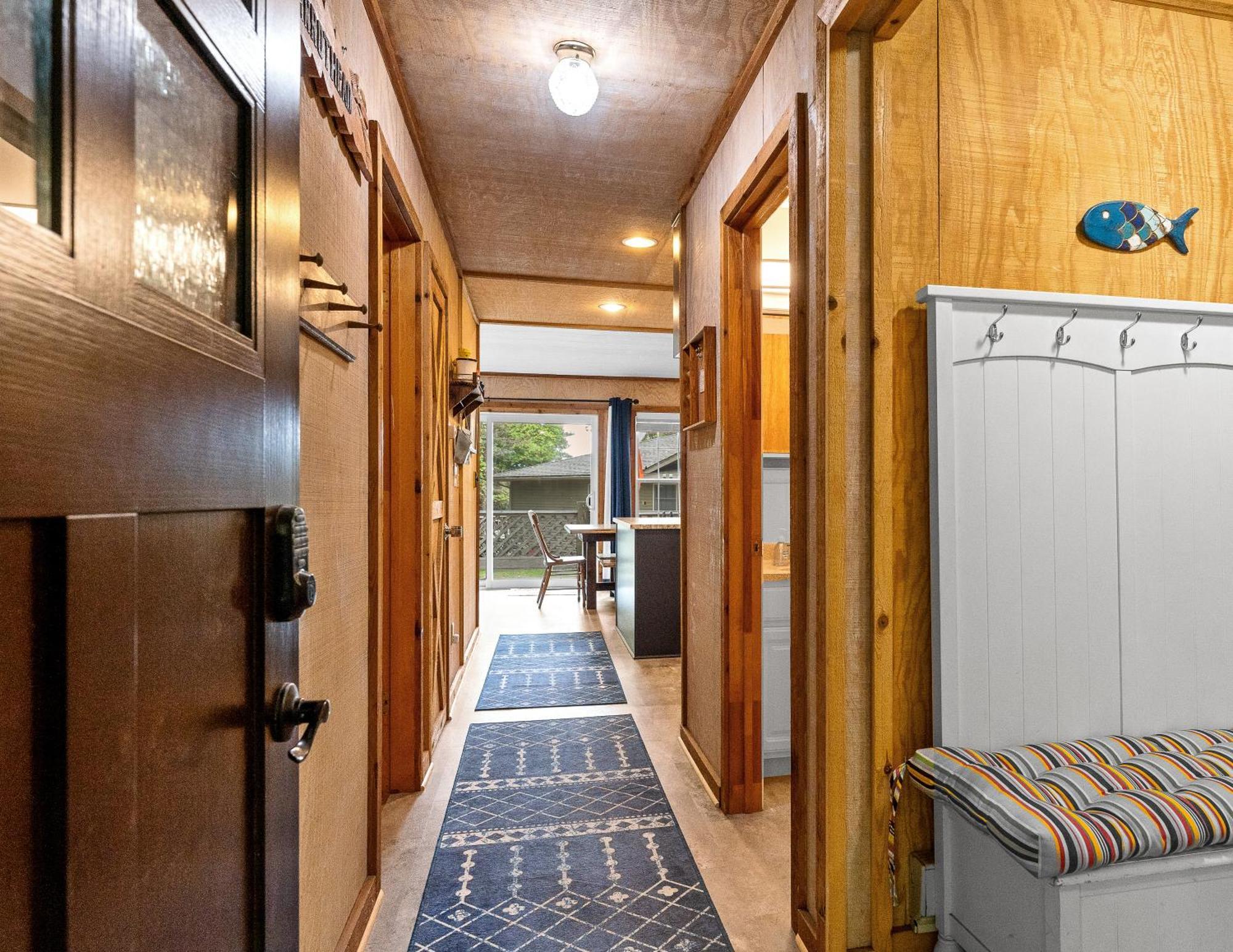 Experience The Charm Of Silver Lake At Parrothead Retreat Mears Exterior photo